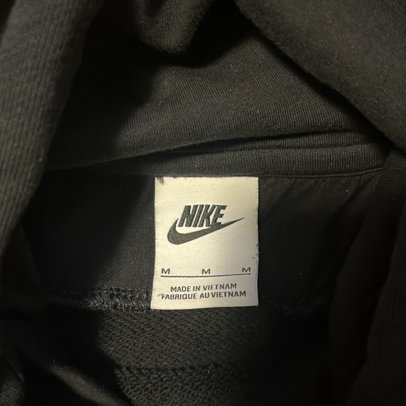 Nike medium black hoodie - Picture 3 of 3